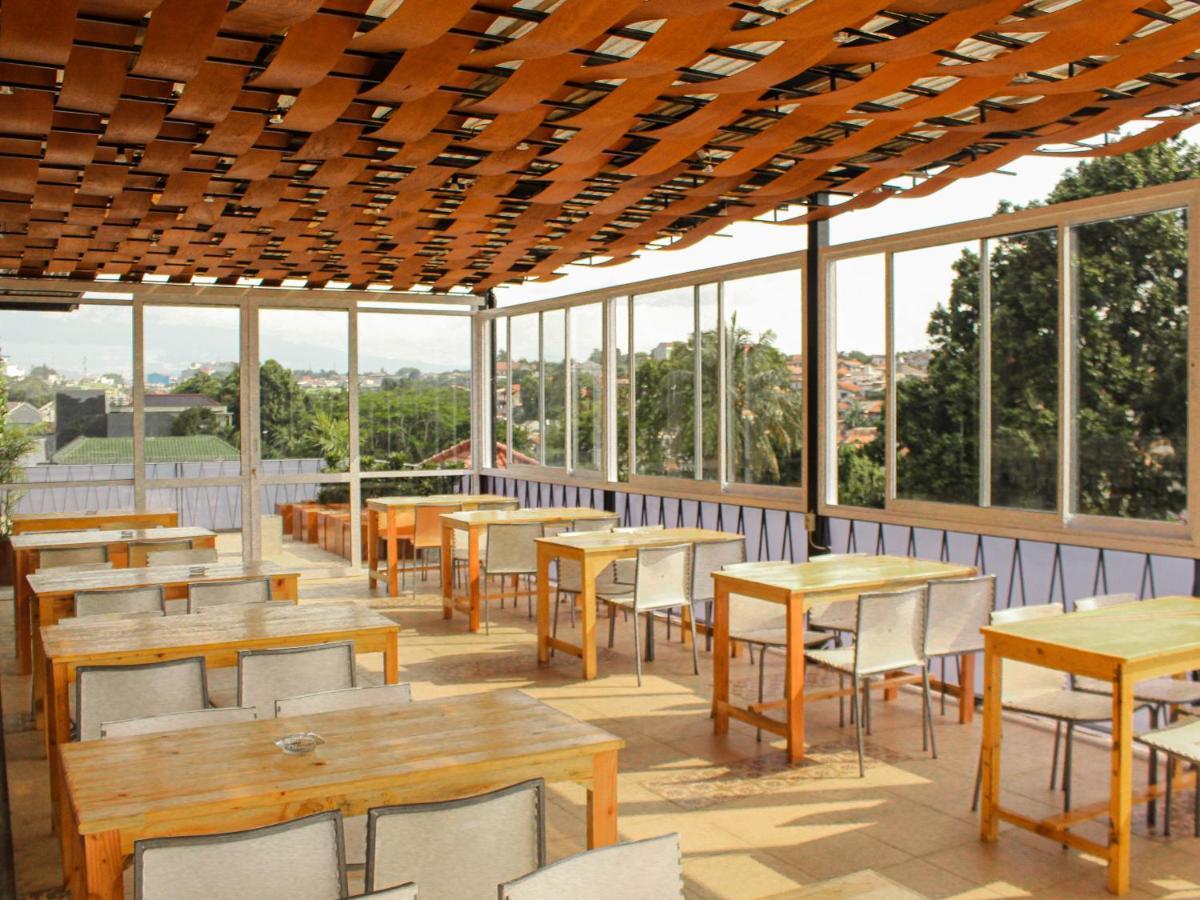 Rion Hostel Bogor Kültér fotó